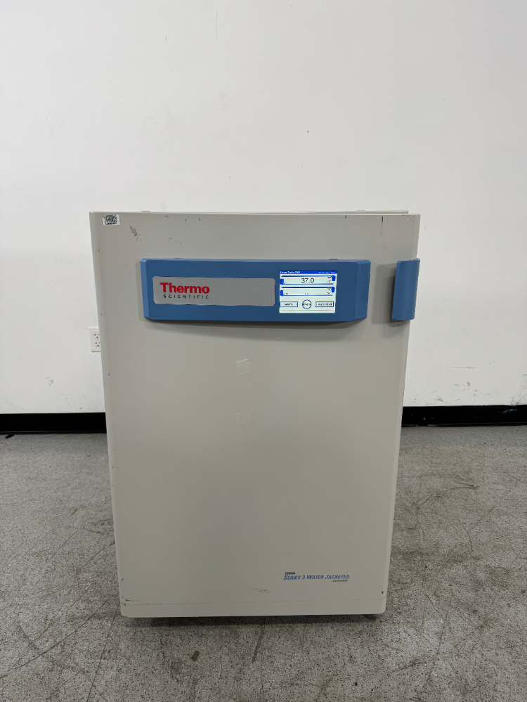 Image of Thermo Forma Series 3 Water Jacketed CO2 Incubator